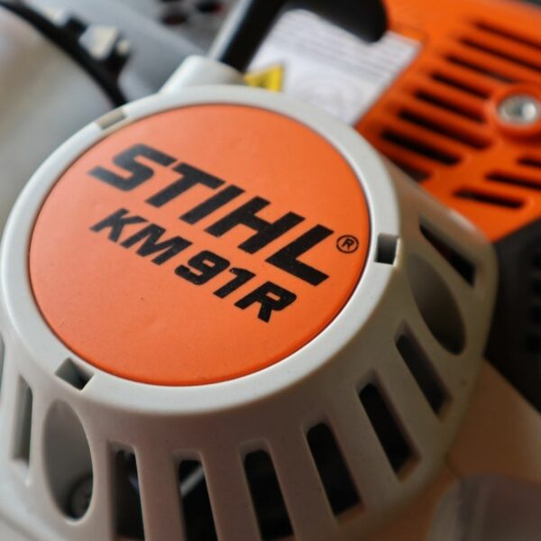 STIHL  KM 91 R KombiMotor Landscaping Power Tool - Image 2